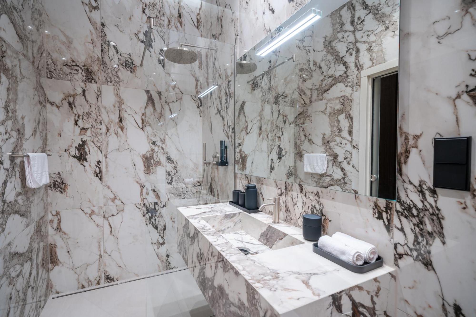 Damas Suites Budapest Exterior photo