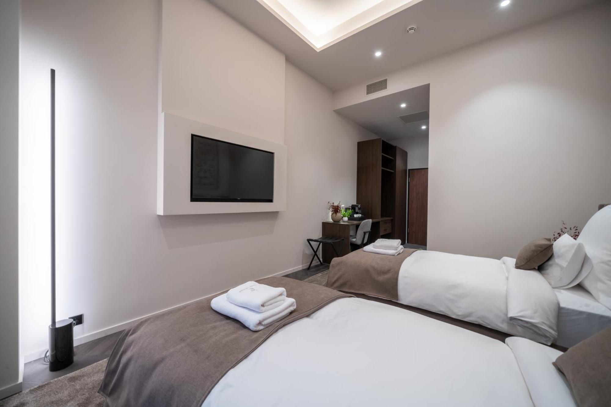 Damas Suites Budapest Exterior photo